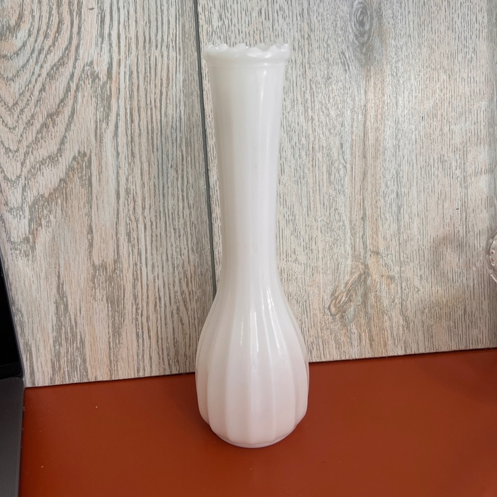 Vintage Milk Glass Bud Vase White Ribbed Paneled Ruffled Rim 9 Inch